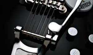 Do czego służy wajcha w gitarze elektrycznej i jak zmienia dźwięk?