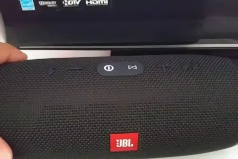 Czy głośnik JBL można podłączyć do komputera? Proste metody i rozwiązania problemów