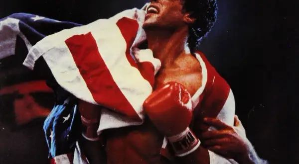 Muzyka z filmu Rocky: Jak dźwięki kształtują emocje w historii