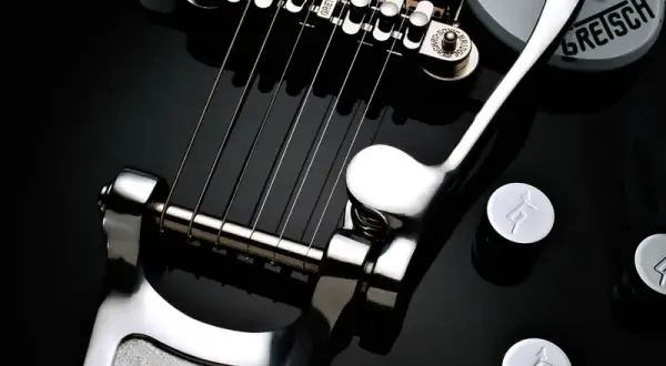 Do czego służy wajcha w gitarze elektrycznej i jak zmienia dźwięk?