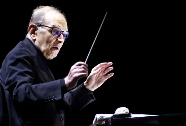 Muzyka z filmu Misja: Emocje i piękno utworów Morricone